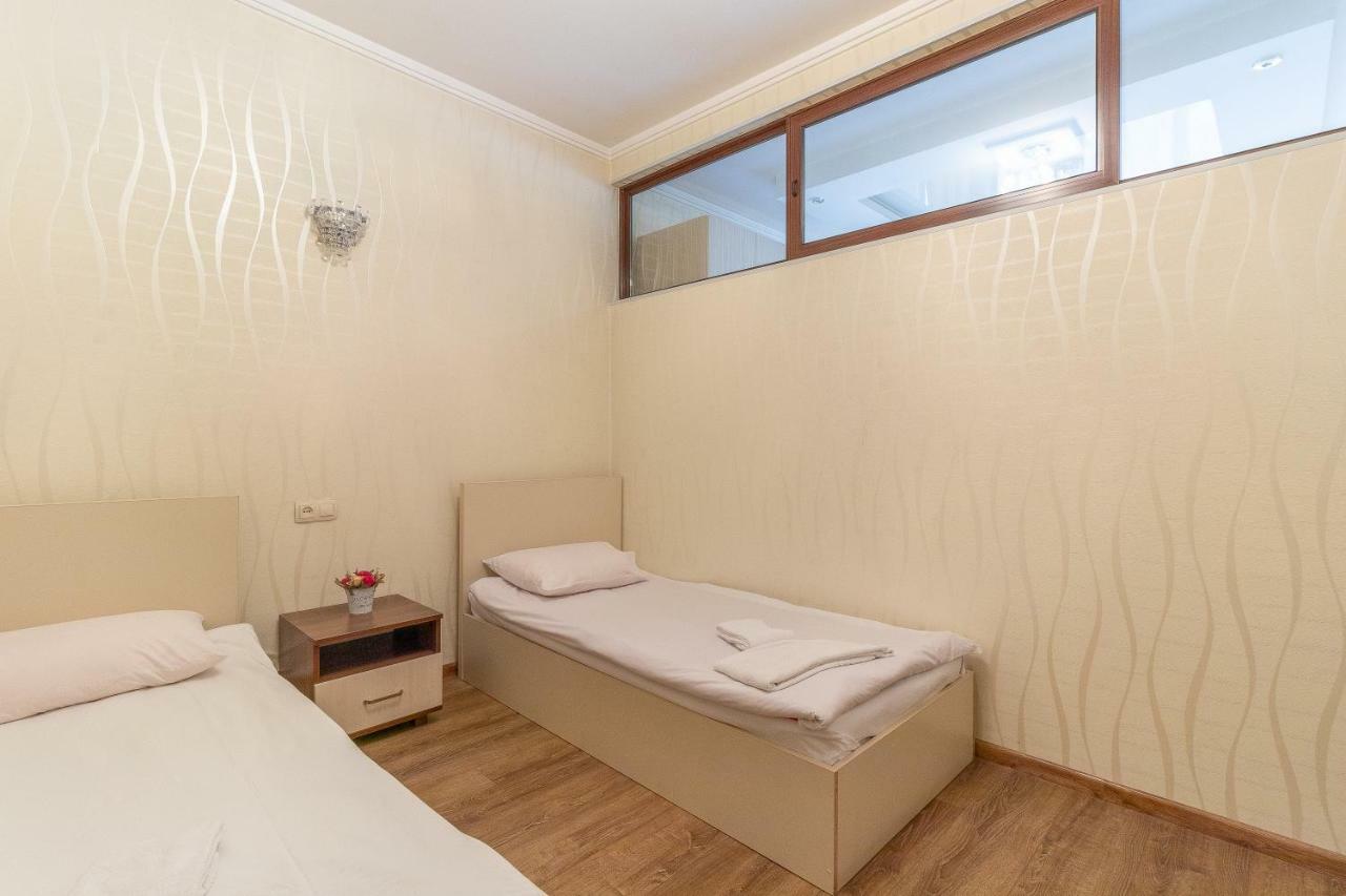 Stay Inn Apartments On 33 Sayat-Nova Avenue Jerevan Buitenkant foto