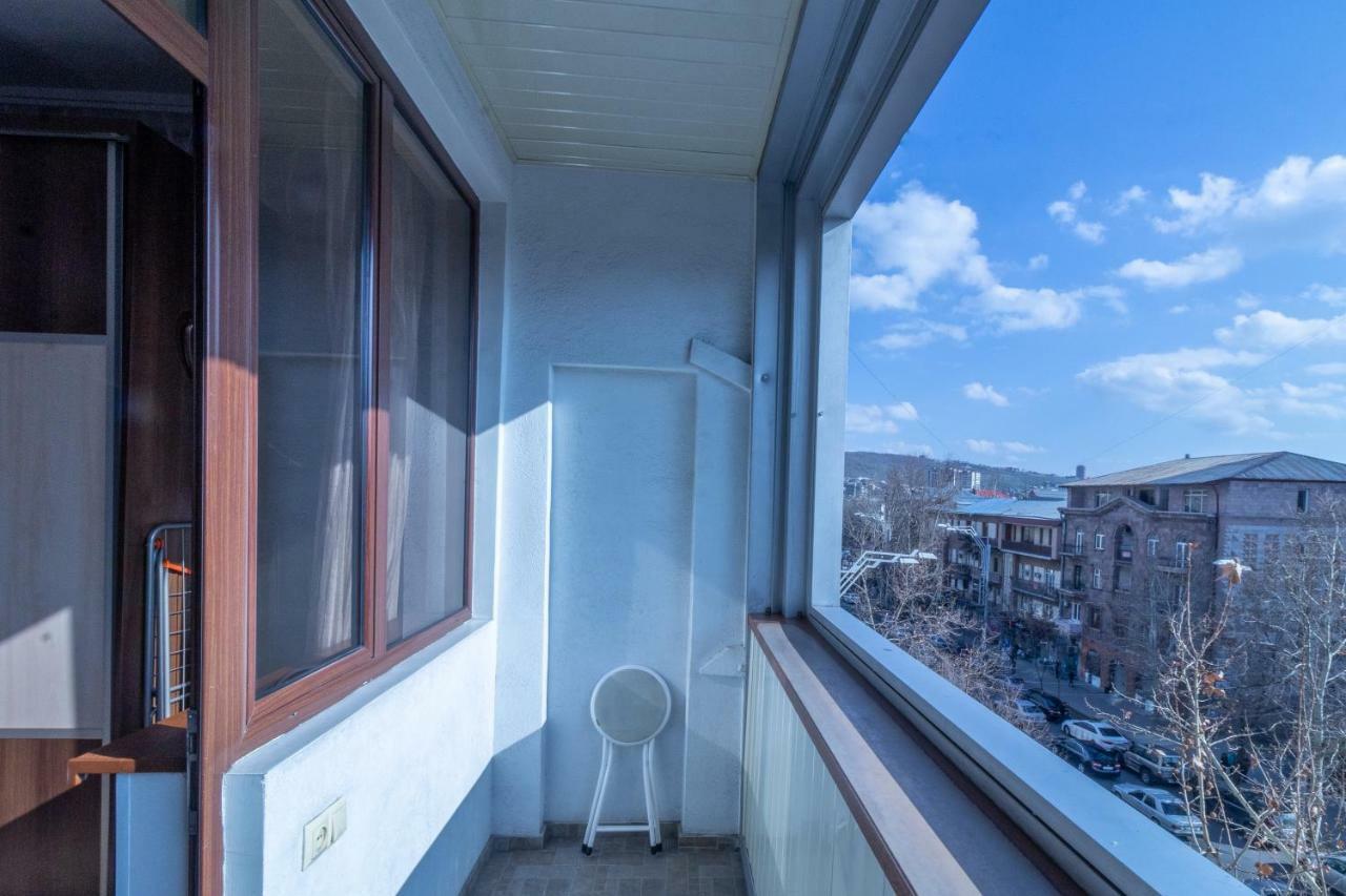 Stay Inn Apartments On 33 Sayat-Nova Avenue Jerevan Buitenkant foto